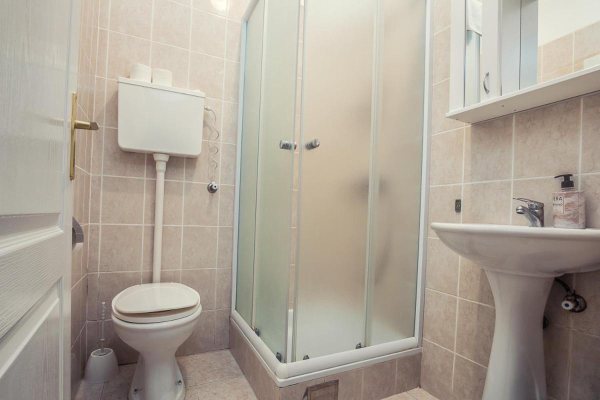 Adica Prenociste Sport Wellness Centar - Bazeni Hostel Ada Bagian luar foto